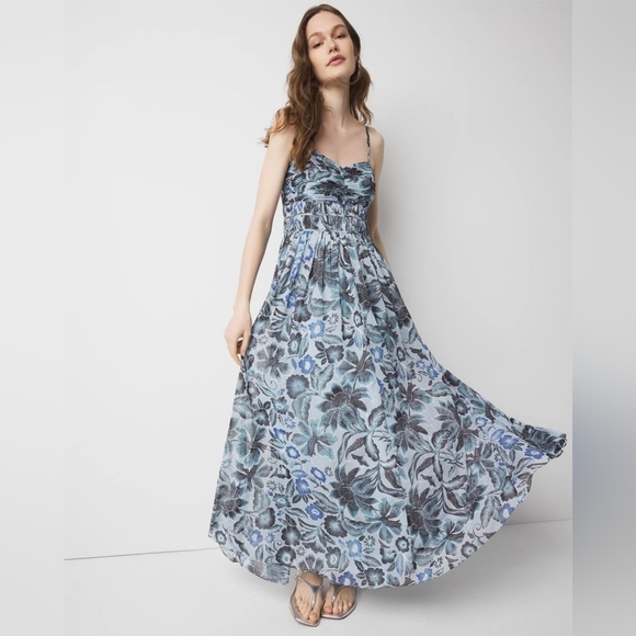 *NWT* White House Black Market Blue Floral Maxi Dress - Picture 1 of 3